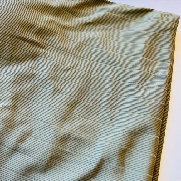 EUC Klassy Network Women's Olive Green Ribbed Halter Brami Crop Top Small - Picture 10 of 13